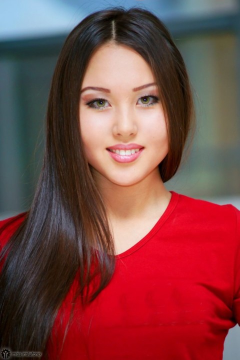 Dian kemala miss insta forex 2013